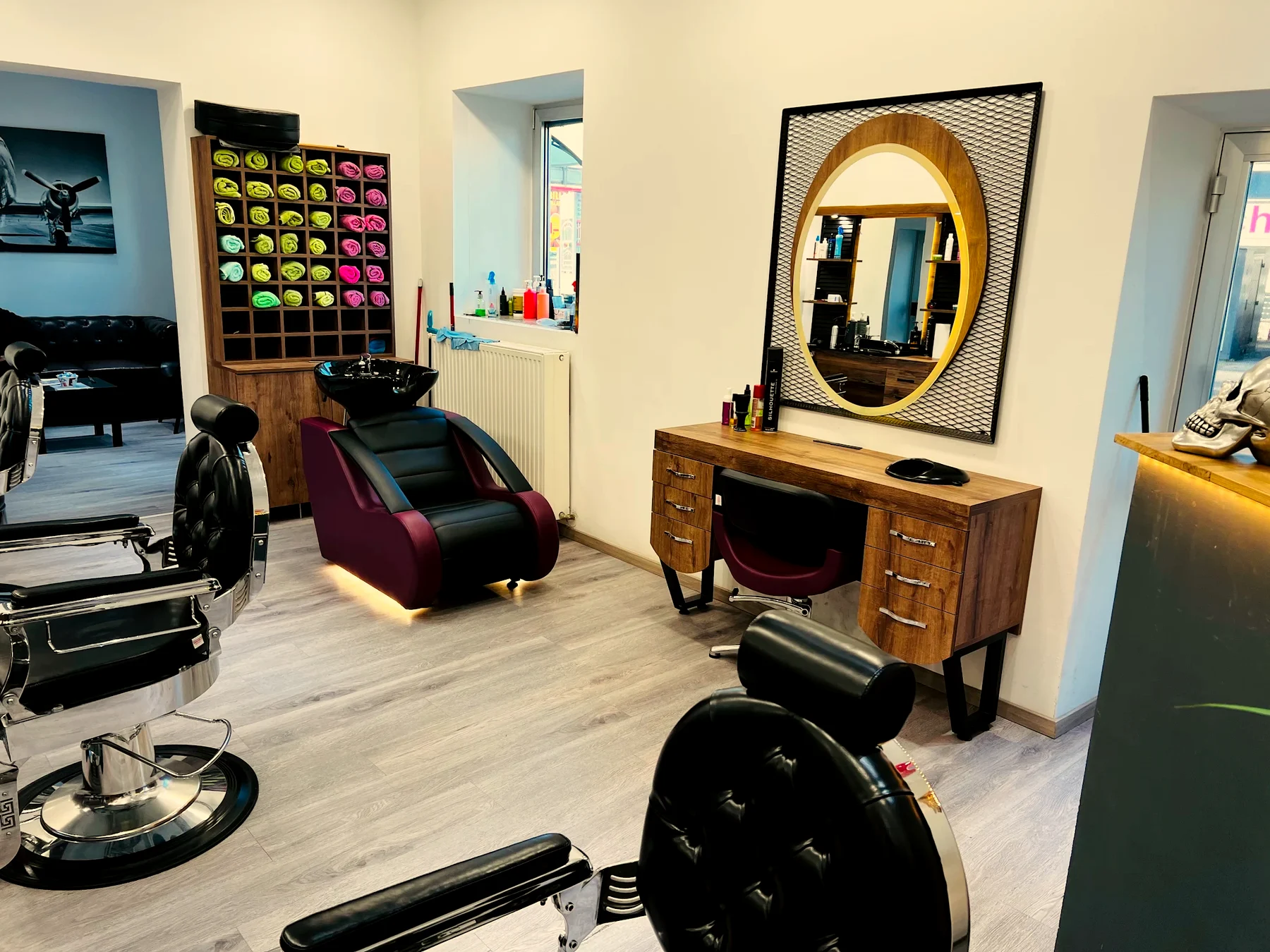 Styling-Station mit Spiegeln